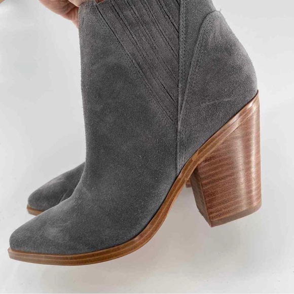 Gray fall ankle boots 9 | Marc Fisher Boots size 9 | Gray suede - Picture 5 of 10